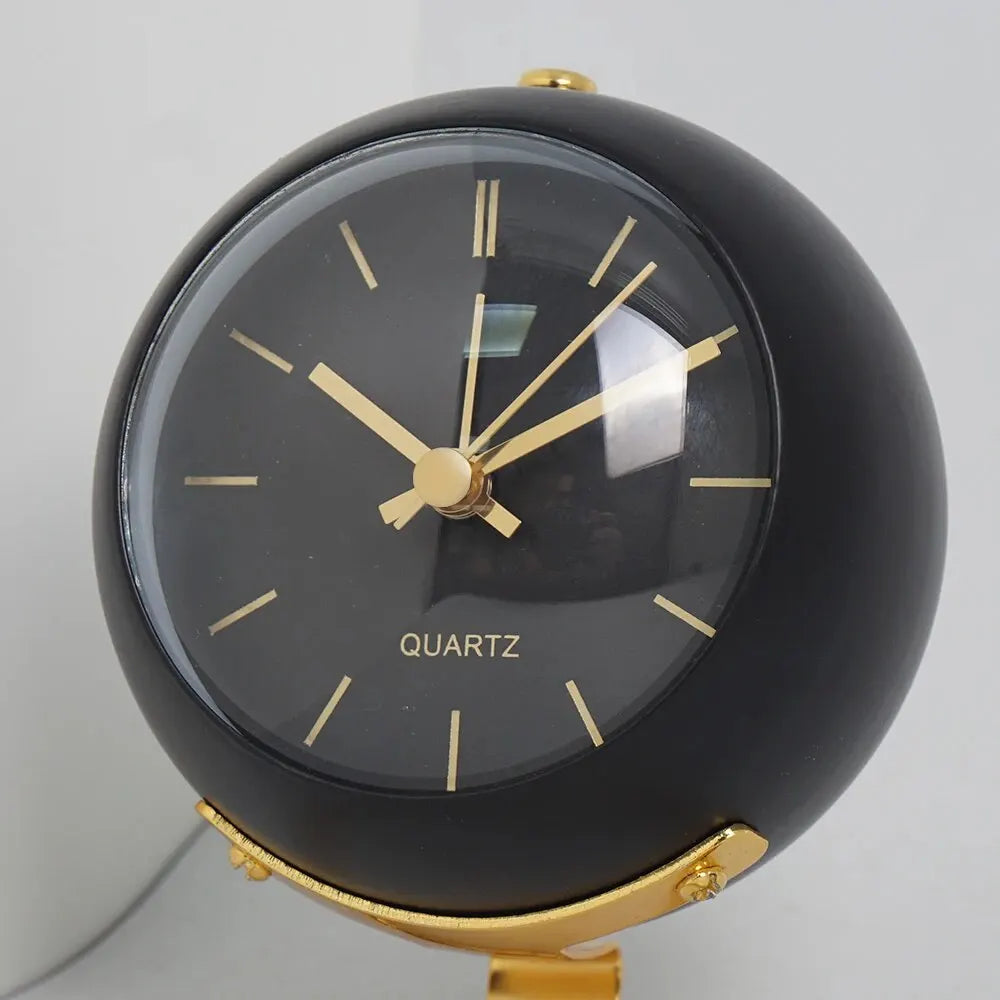 Silent Luminous Desk Clock