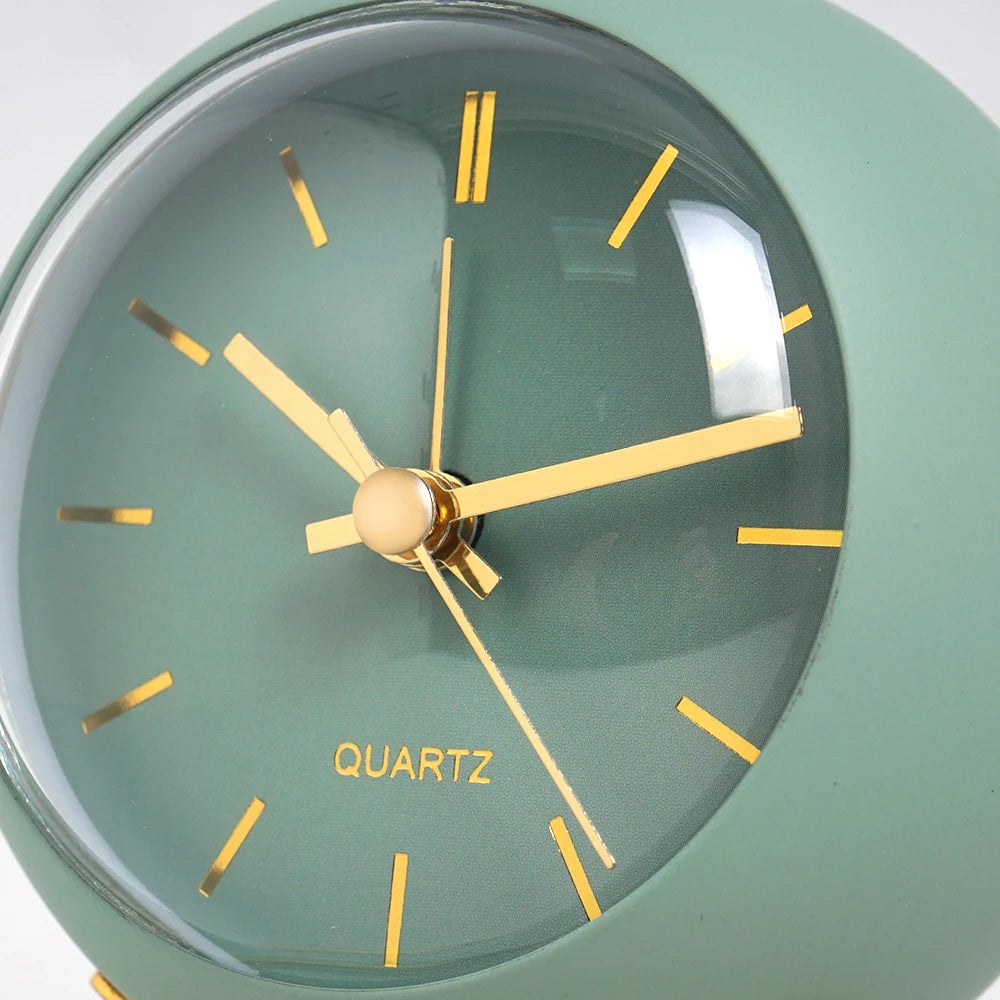 Silent Luminous Desk Clock
