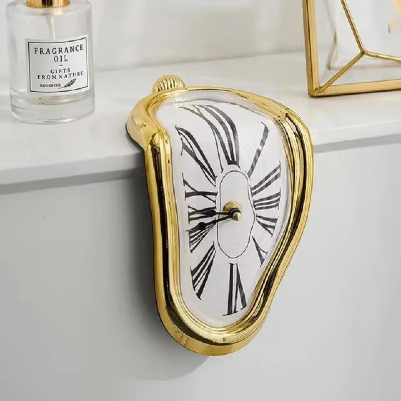 Dreamwave Dali Melter: Surreal Clock Decor