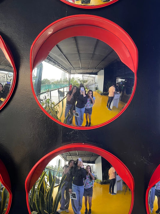 2 Retro Dome Mirrors – Aesthetic Room Decor with Wide Angle View